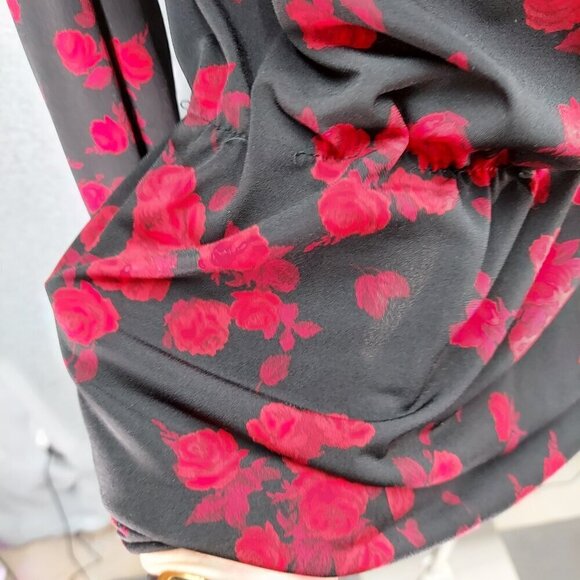 Womens Off-Shoulder Black & Red Floral Peplum Blouse - Picture 3 of 12